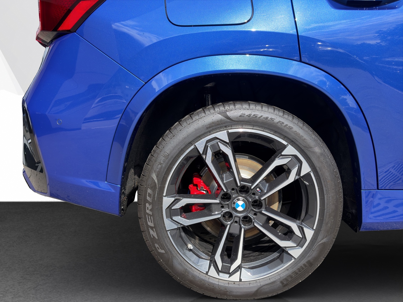 BMW X1 23i xDrive-image-22