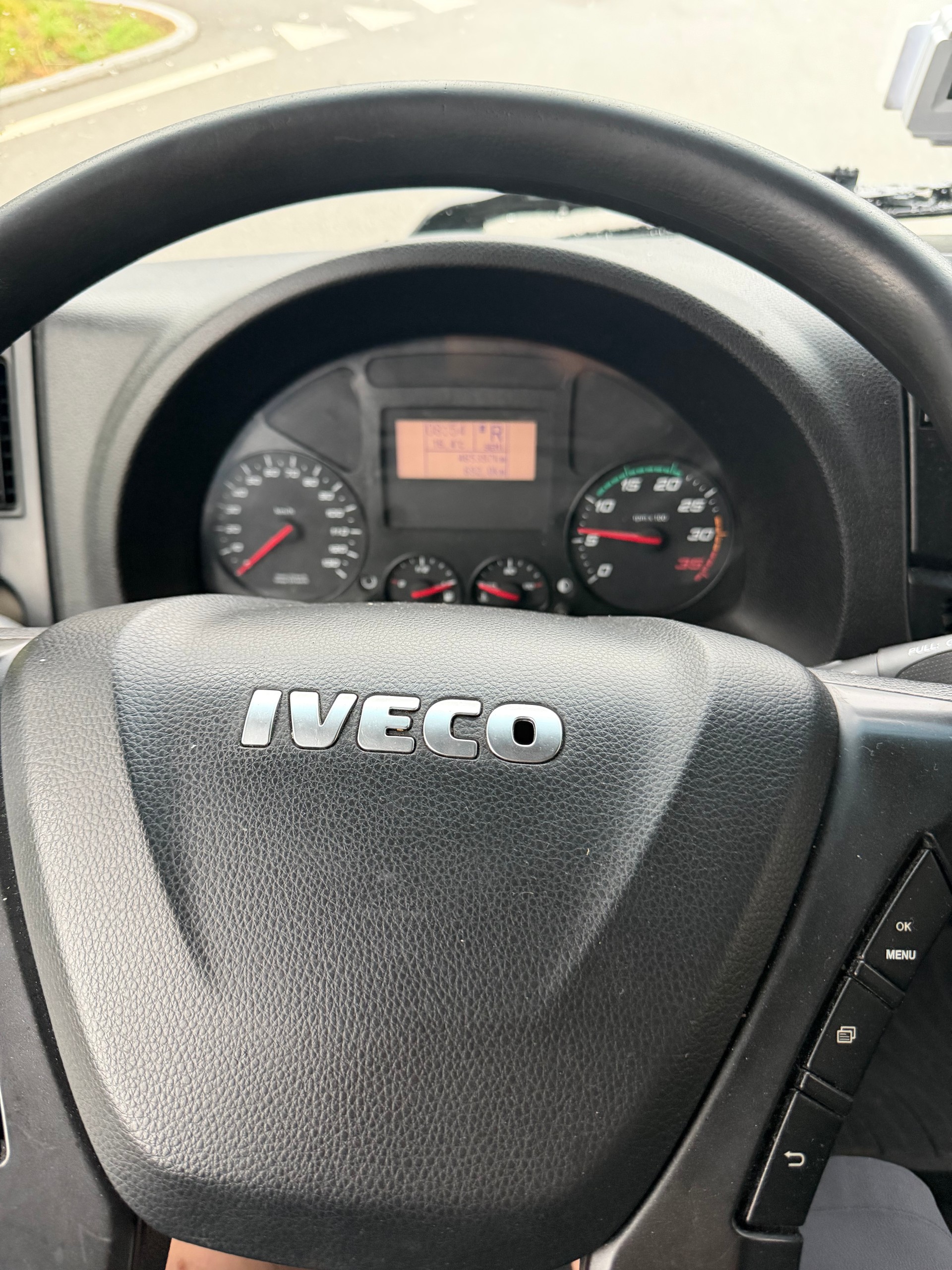 IVECO EUROCARGO-image-8