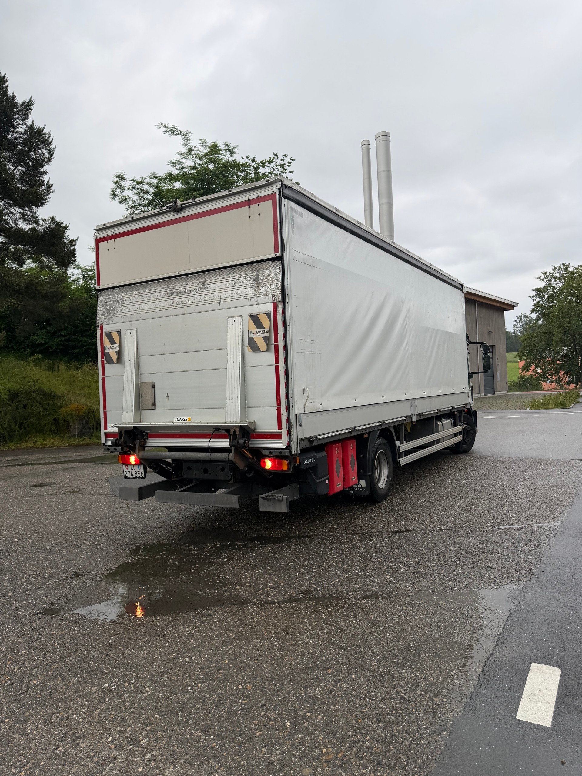 IVECO EUROCARGO-image-3