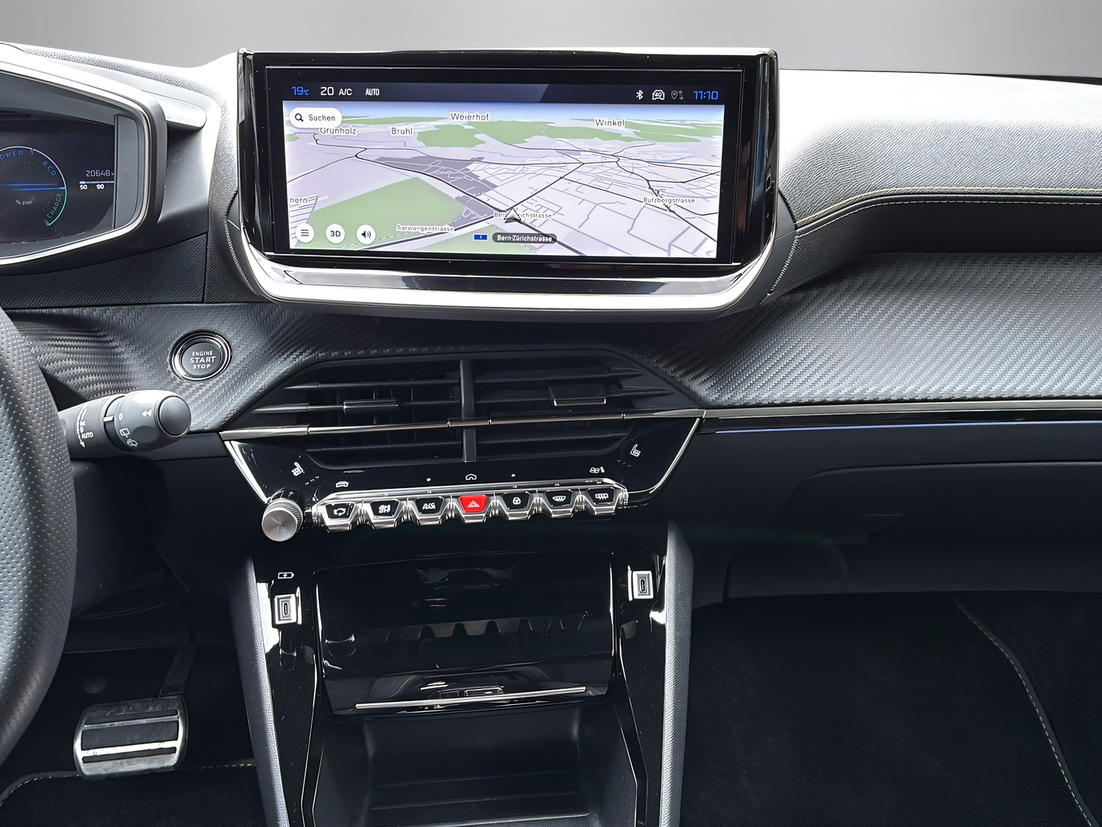PEUGEOT 2008 1.2 Hybrid 145 GT-image-5