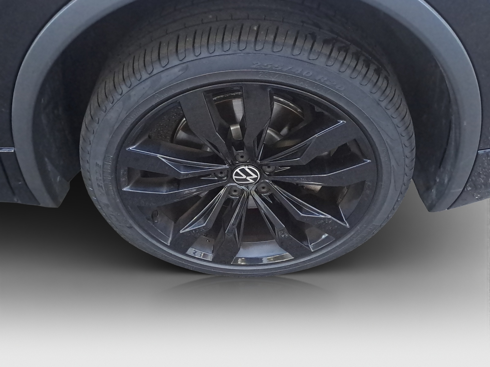 VW Tiguan 2.0TSI R-Line 4Motion DSG-image-14