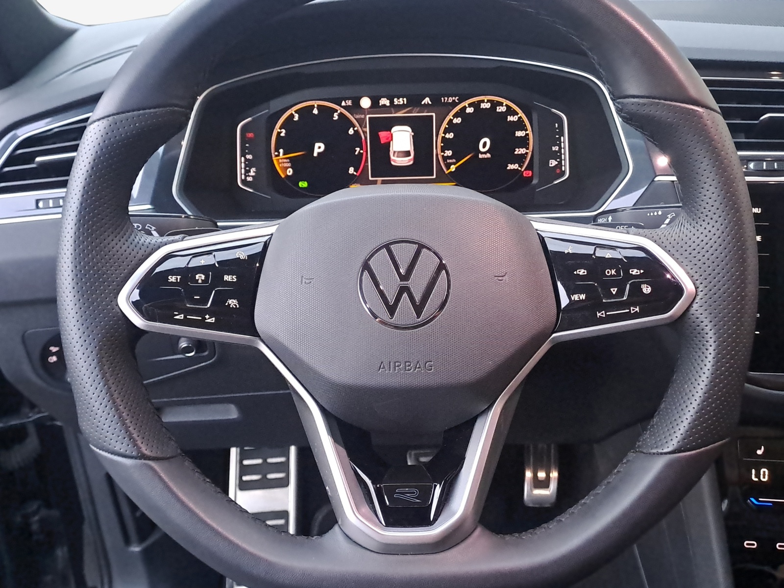 VW Tiguan 2.0TSI R-Line 4Motion DSG-image-9
