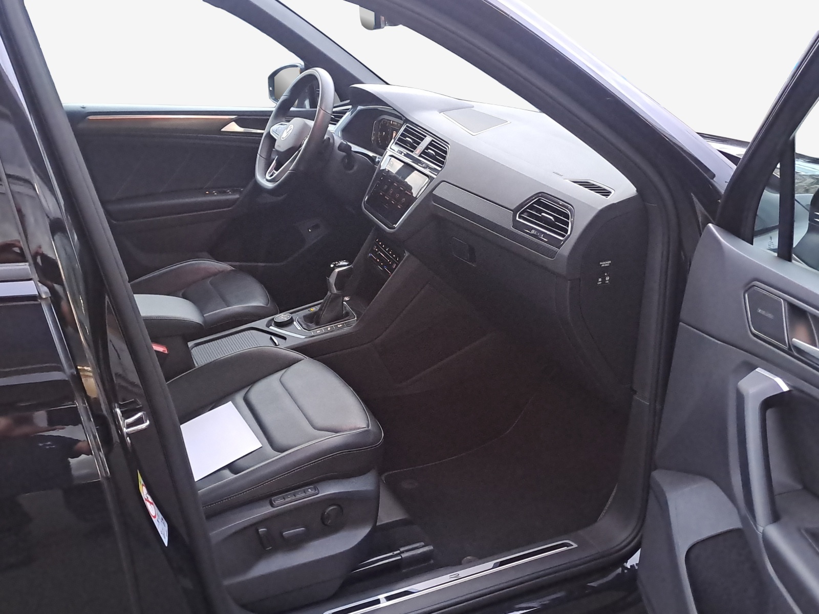 VW Tiguan 2.0TSI R-Line 4Motion DSG-image-13