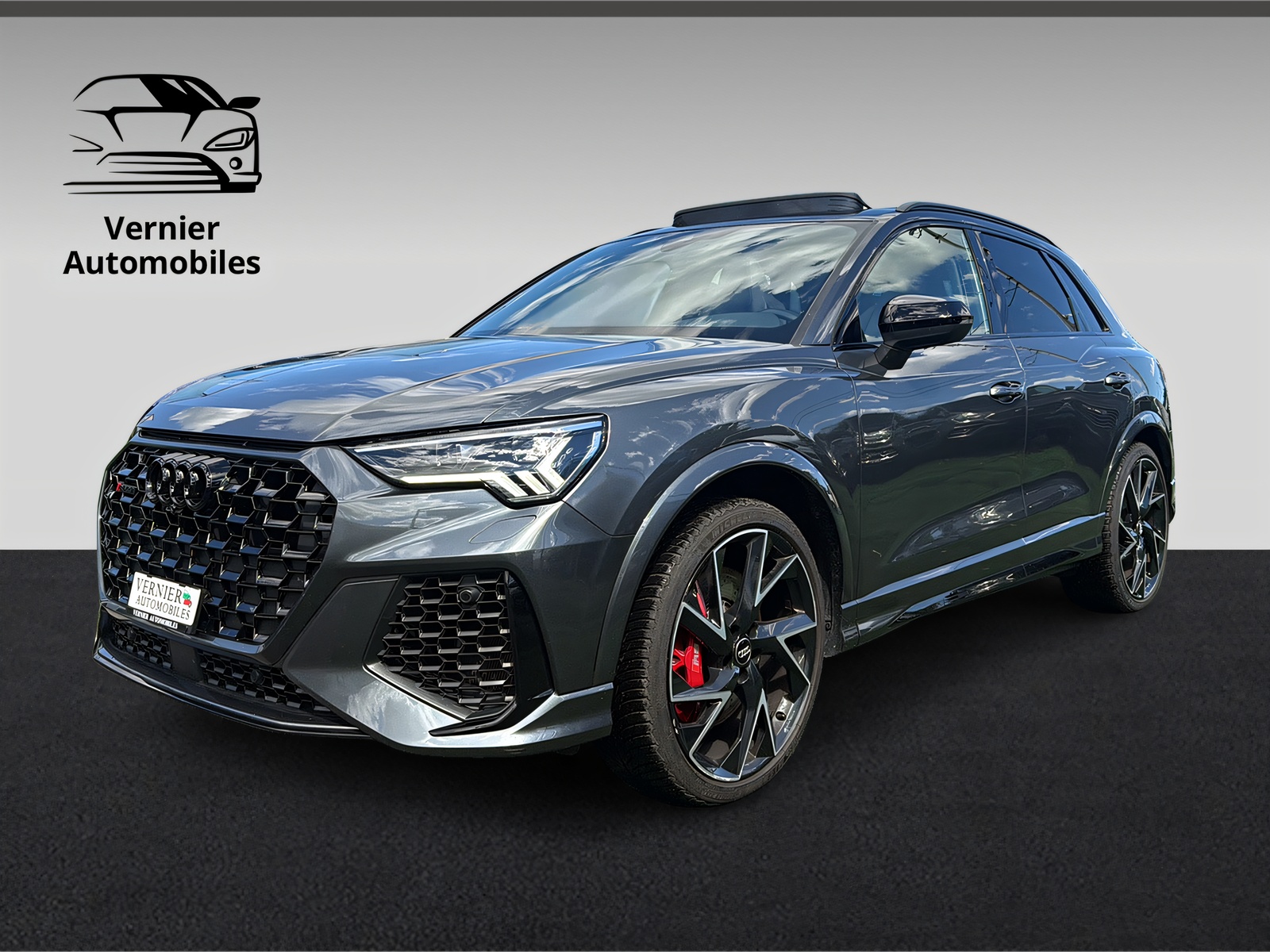 AUDI RS Q3 2.5 TFSI quattro S tronic-image-2