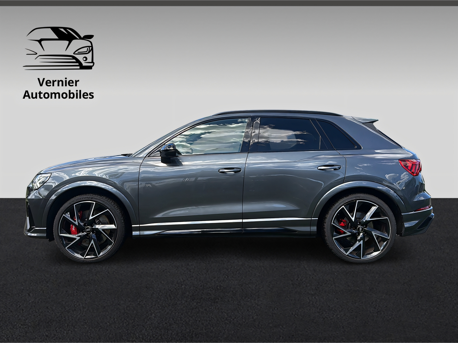 AUDI RS Q3 2.5 TFSI quattro S tronic-image-5