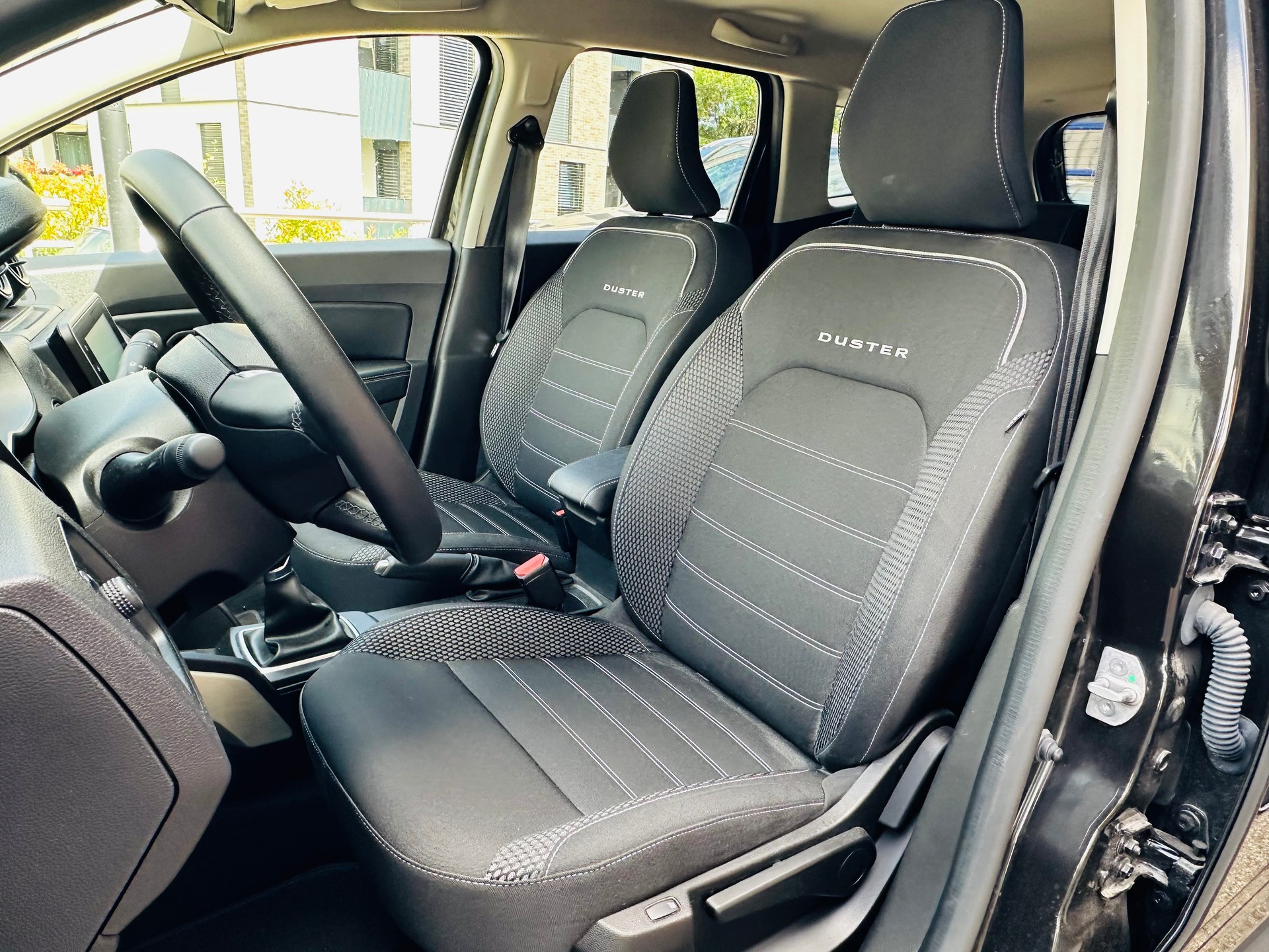 DACIA Duster TCe 150 Prestige EDC 4x2-image-11