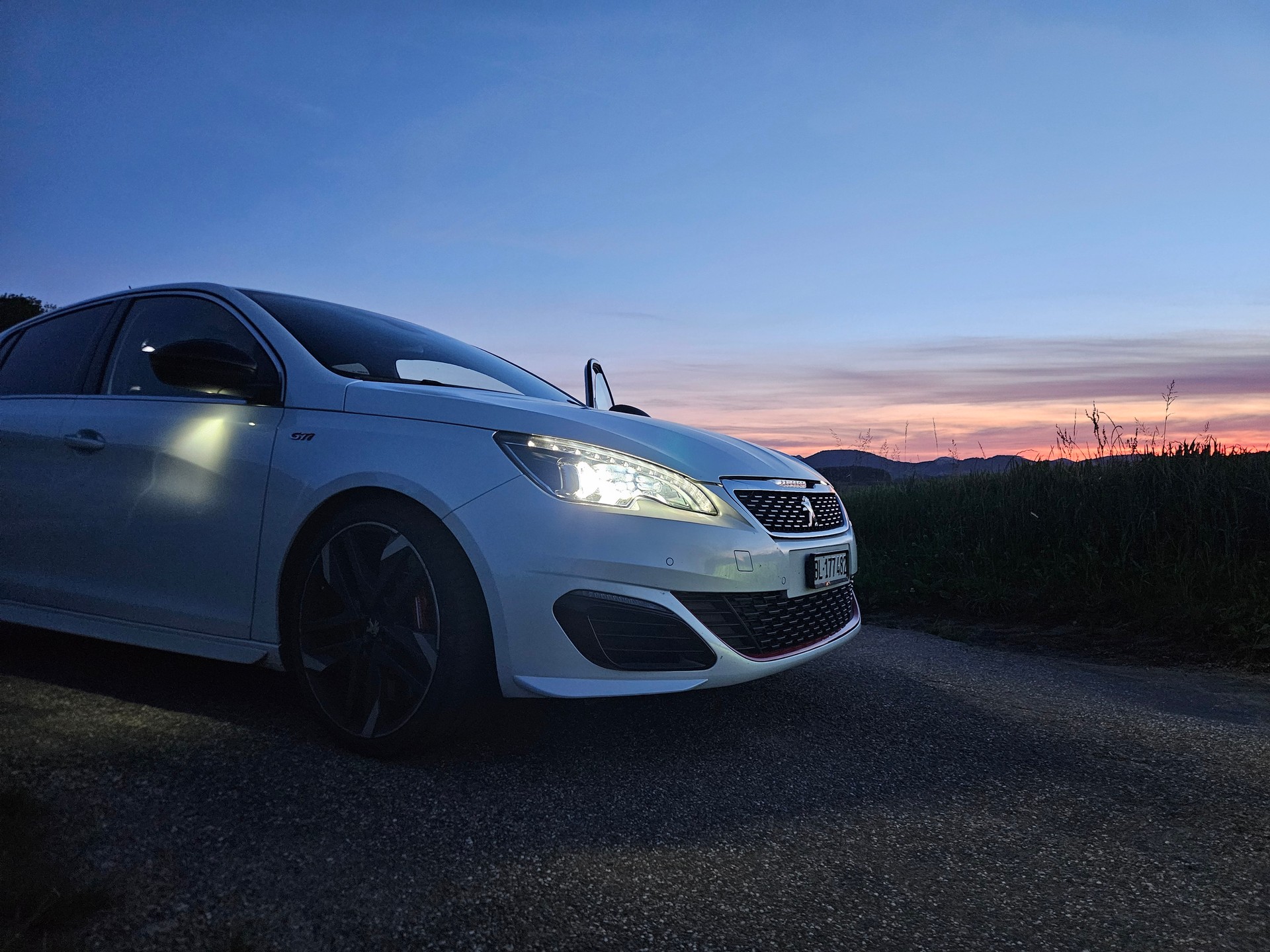 PEUGEOT 1.6 THP GTi-image-3