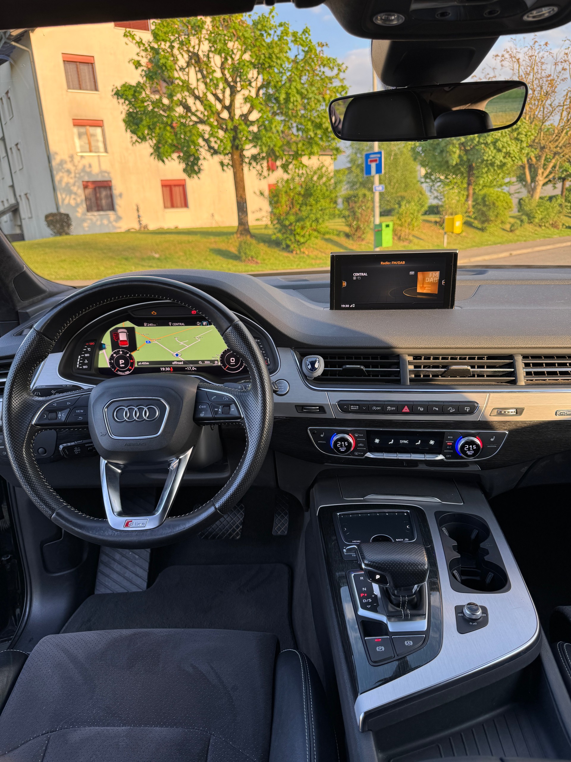 AUDI 3.0 V6 TDI 272 quattro T-Tronic-image-3