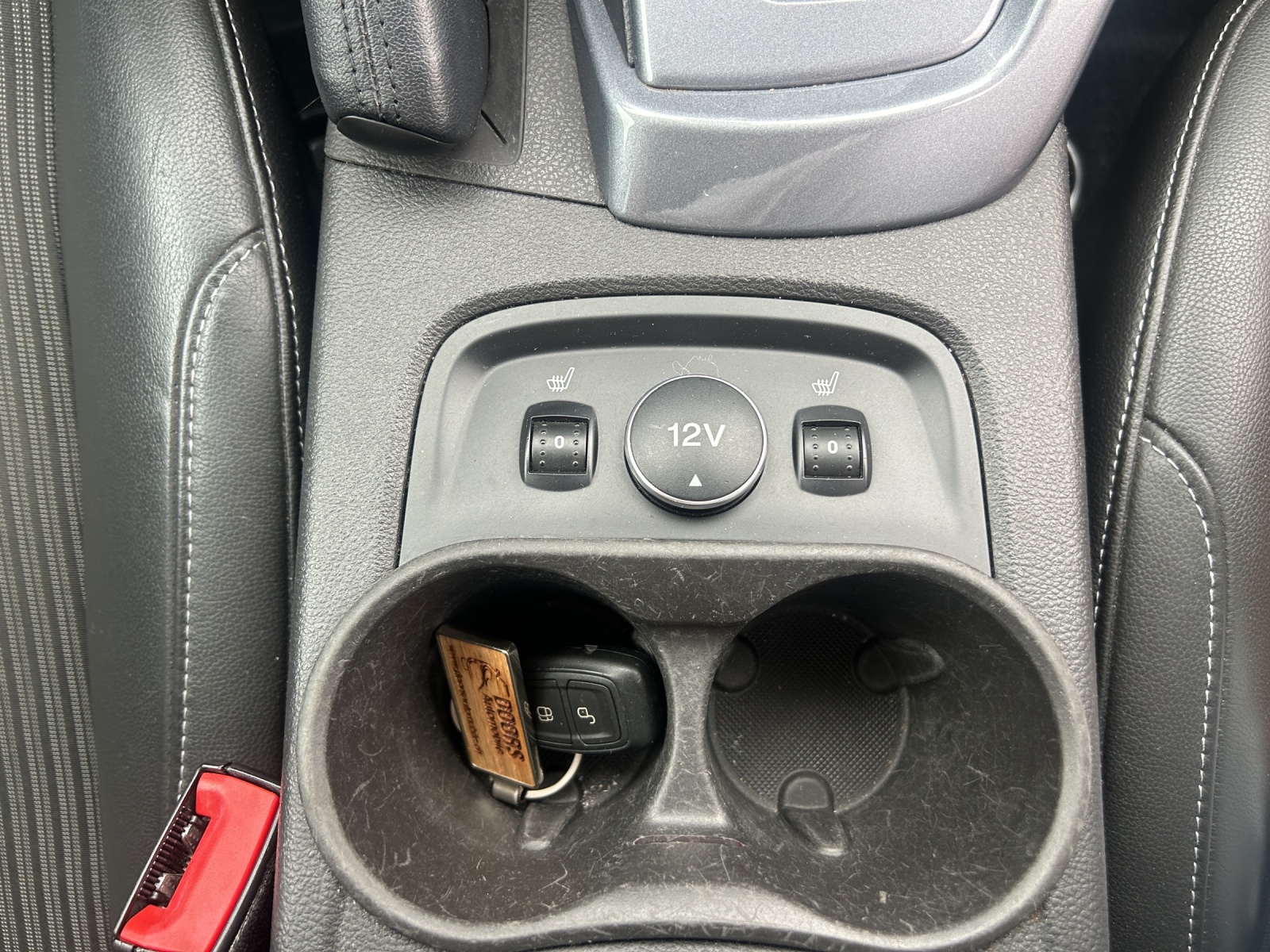 FORD Focus 2.0 TDCi Titanium PowerShift-image-14
