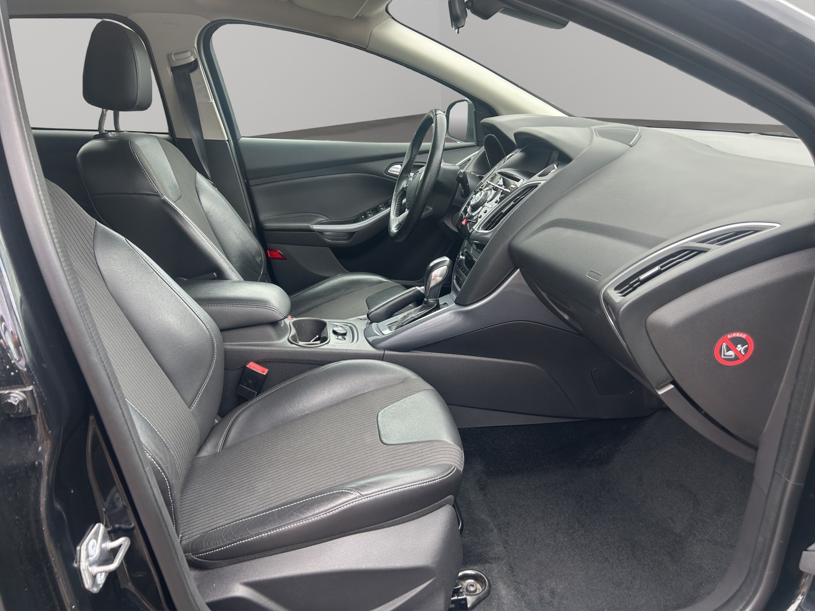 FORD Focus 2.0 TDCi Titanium PowerShift-image-10