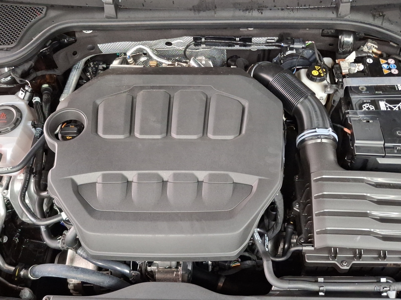 SKODA Octavia Combi 2.0 TSI DSG RS-image-15