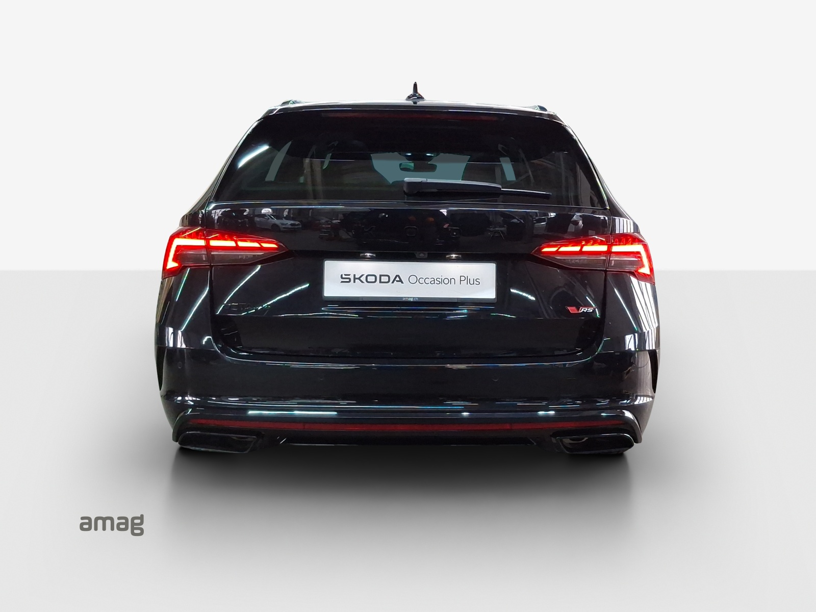 SKODA Octavia Combi 2.0 TSI DSG RS-image-3