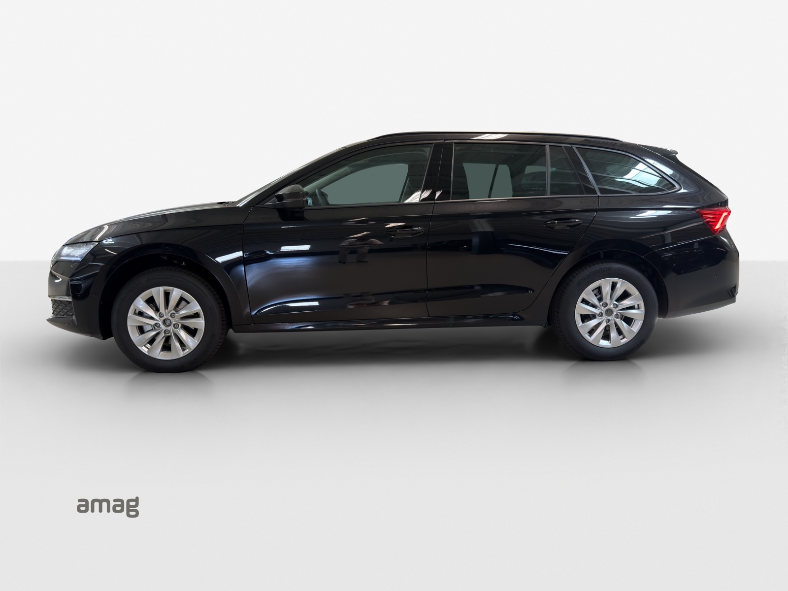 SKODA Octavia Combi 1.5 TSI mHEV DSG Dynamic-image-1