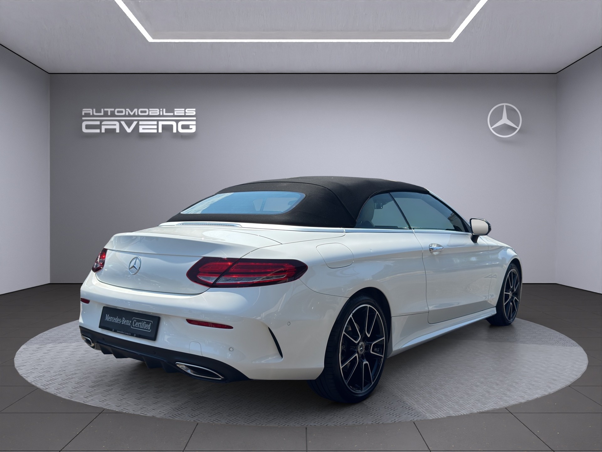 MERCEDES-BENZ C 300 AMG Line 4Matic Cabriolet 9G-Tronic-image-4