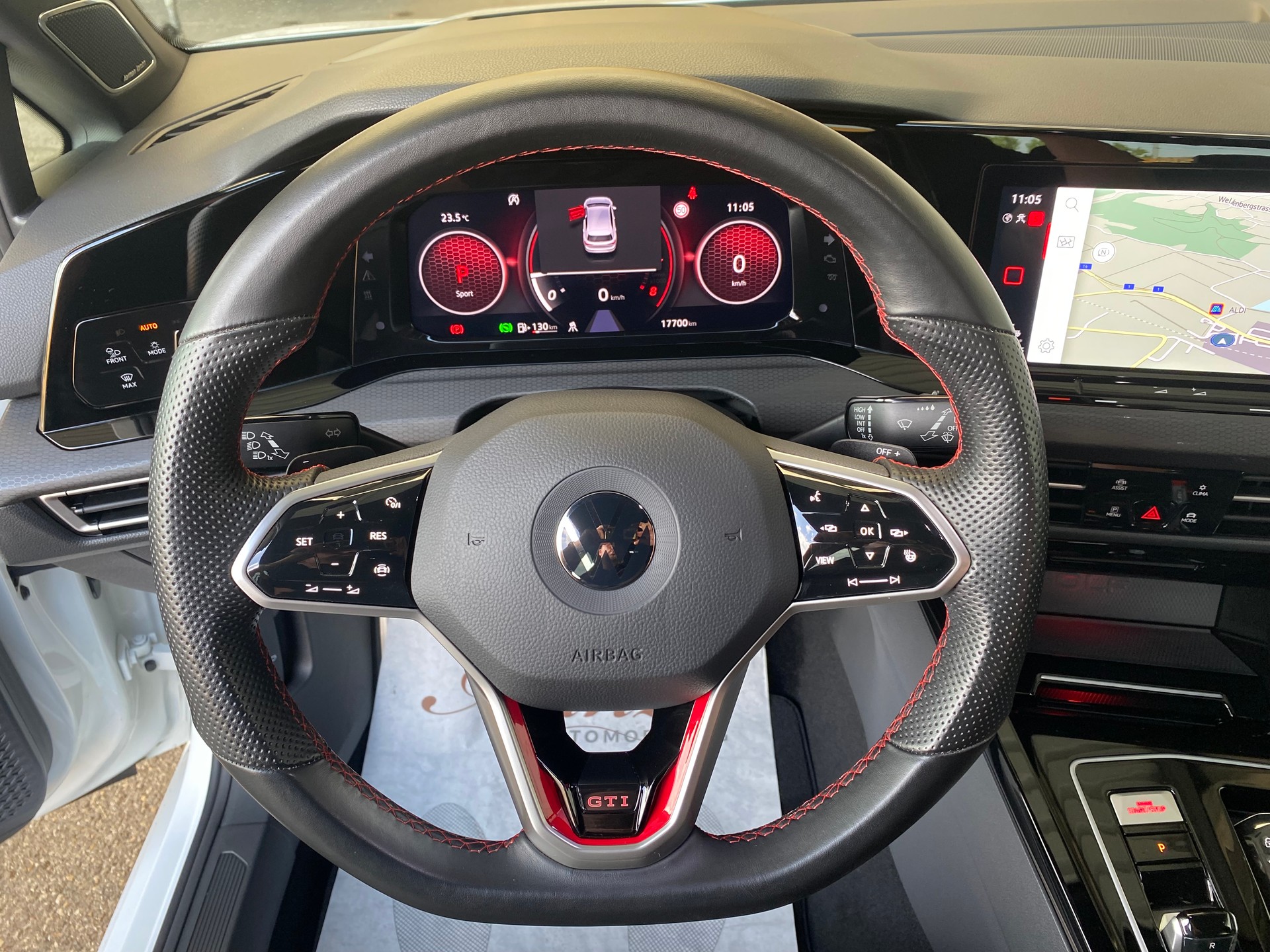 VW Golf 2.0 TSI 301PS GTI Performance Black-Style Clubsport DSG Akrapovič-Abgasanlage **Modell 2023**-image-14