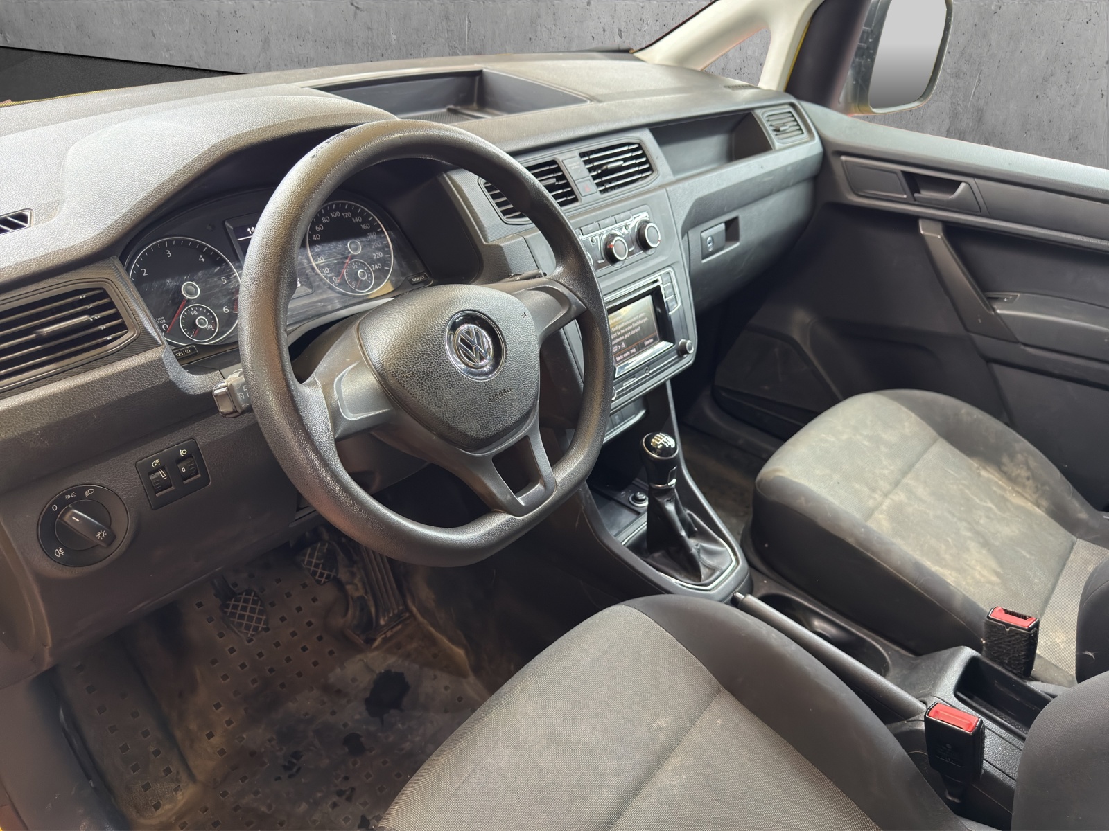 VW Caddy 2.0TDI 4Motion BlueMotion Technology-image-7