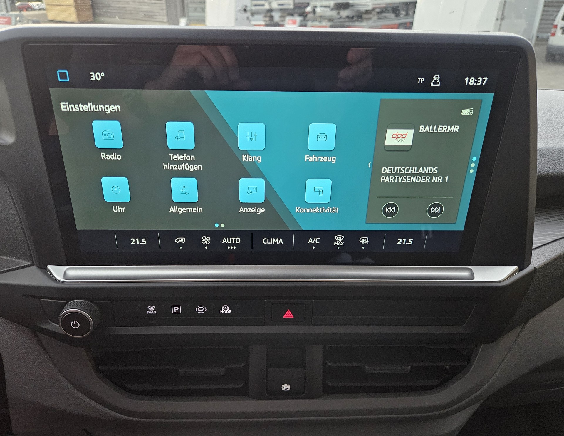 VW e-Transporter mit 286 PS und 5 Jahren Werksgarantie-image-19