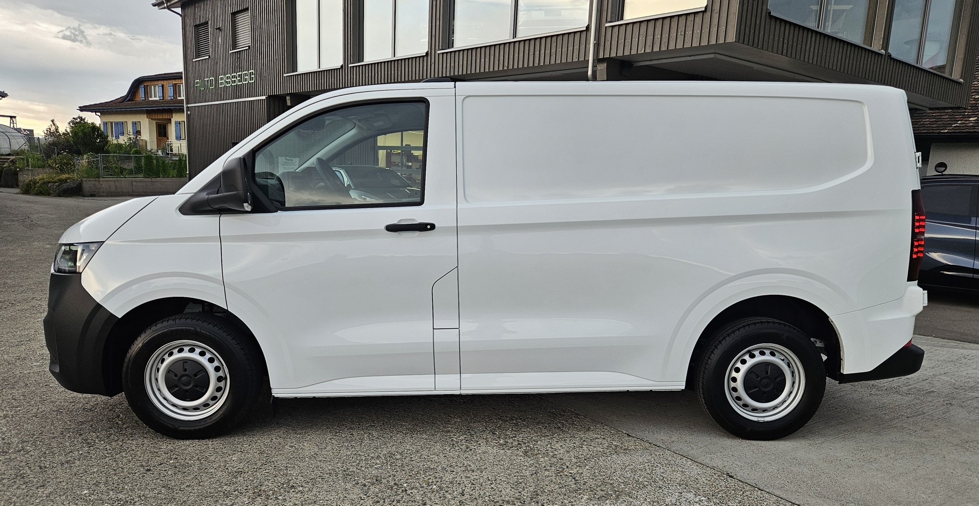 VW e-Transporter mit 286 PS und 5 Jahren Werksgarantie-image-3