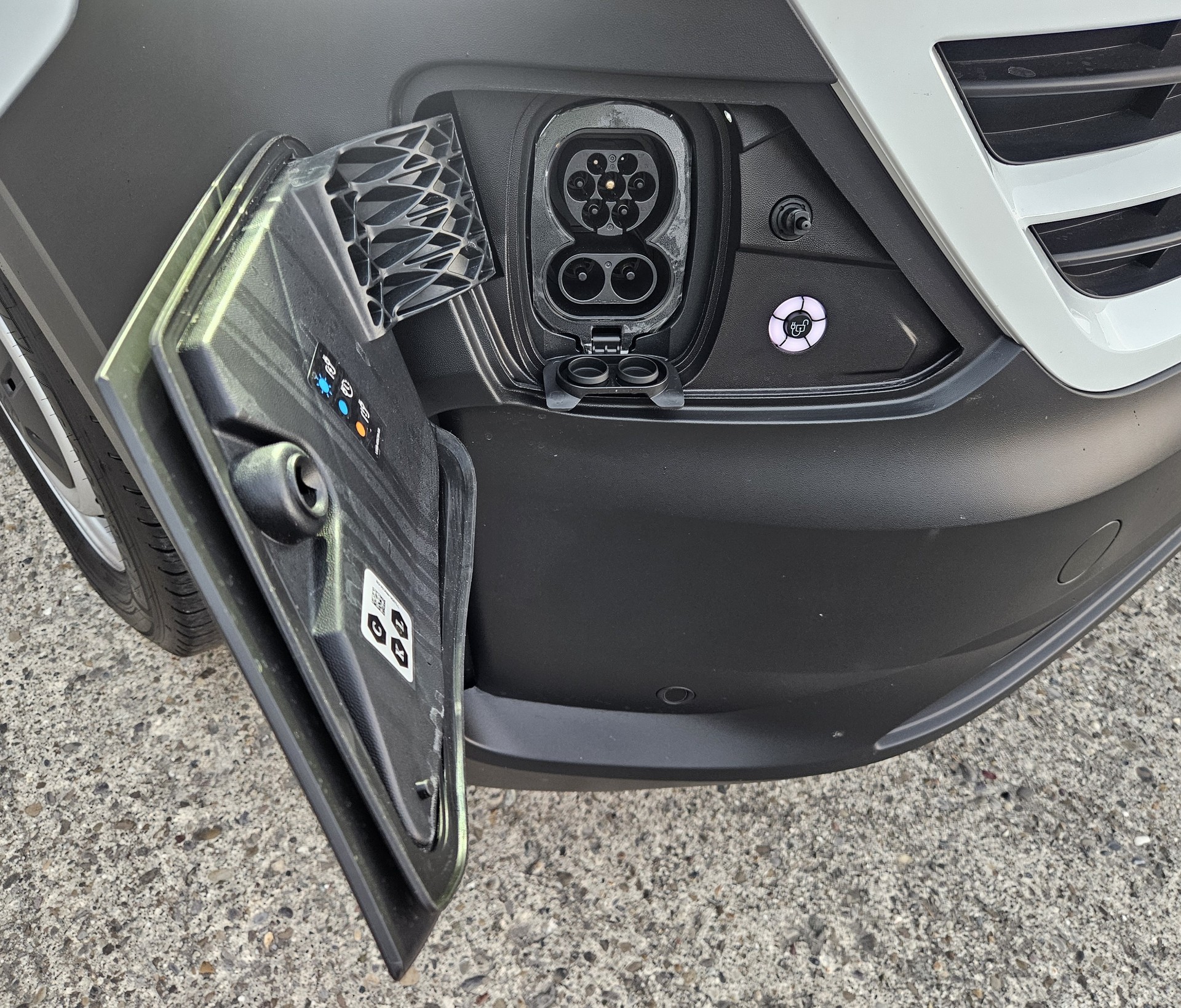 VW e-Transporter mit 286 PS und 5 Jahren Werksgarantie-image-14