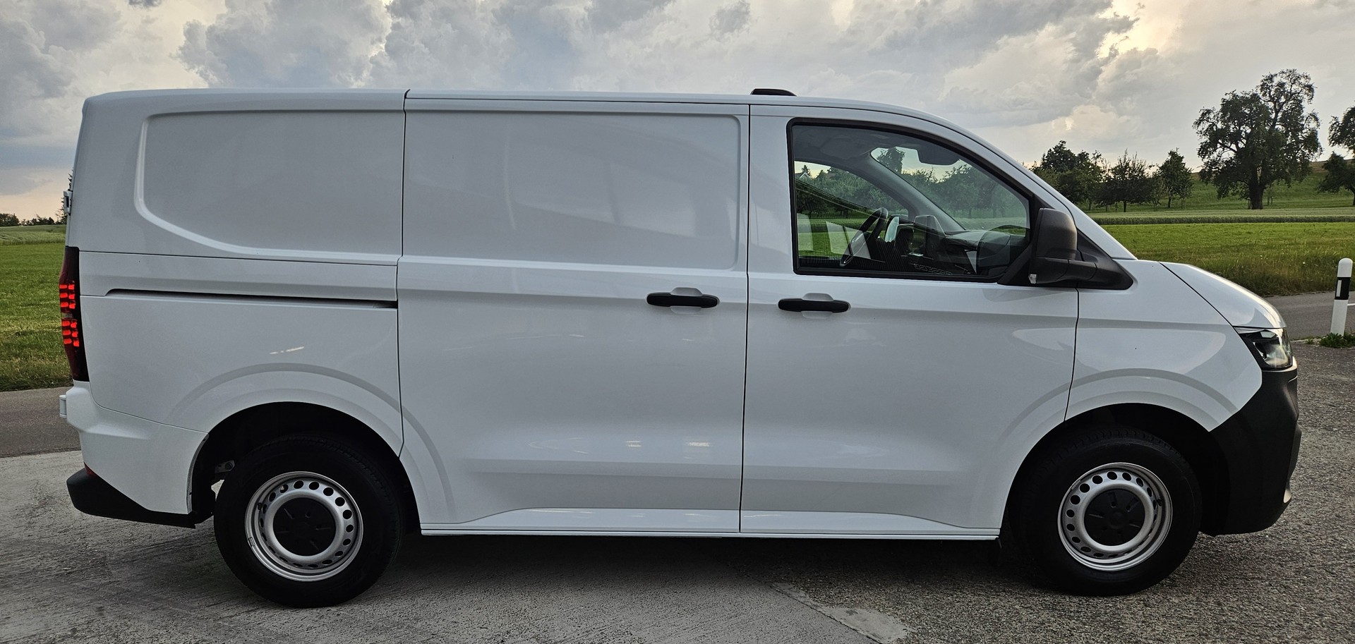 VW e-Transporter mit 286 PS und 5 Jahren Werksgarantie-image-9