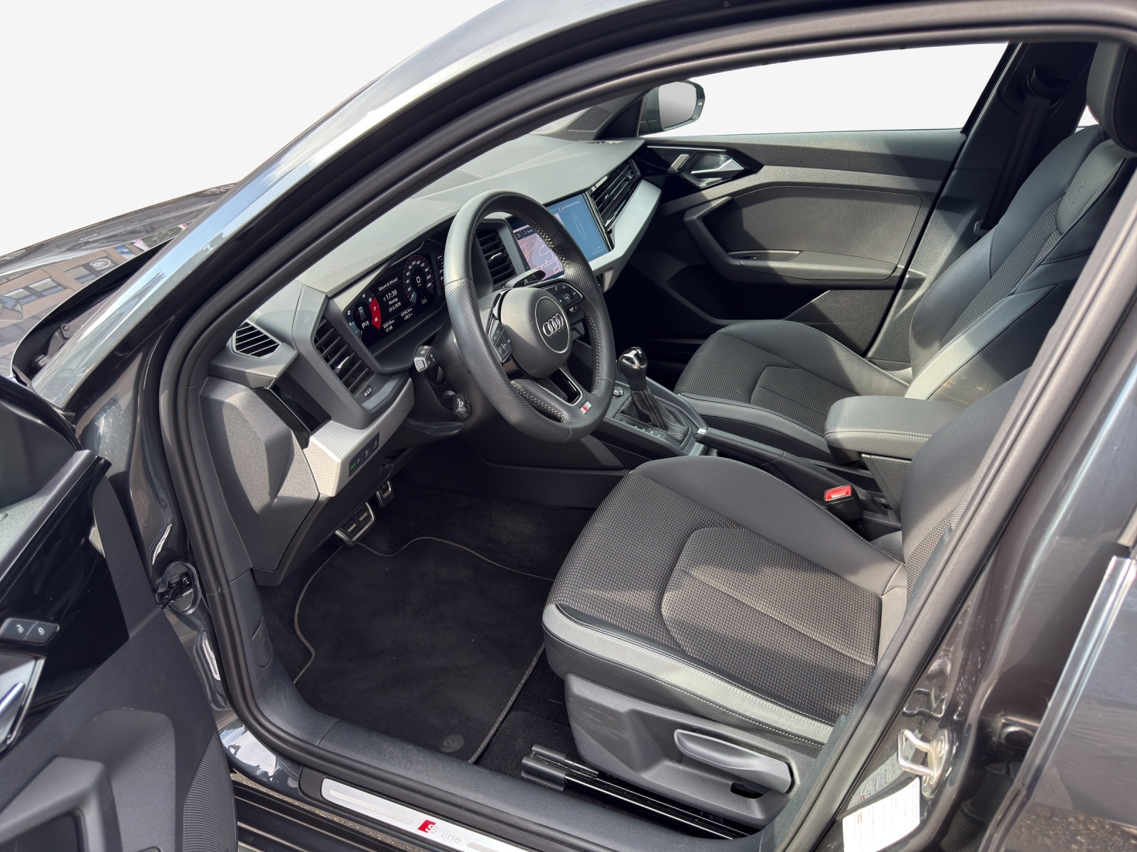 AUDI A1 Sportback 35 TFSI S Line S-tronic-image-7