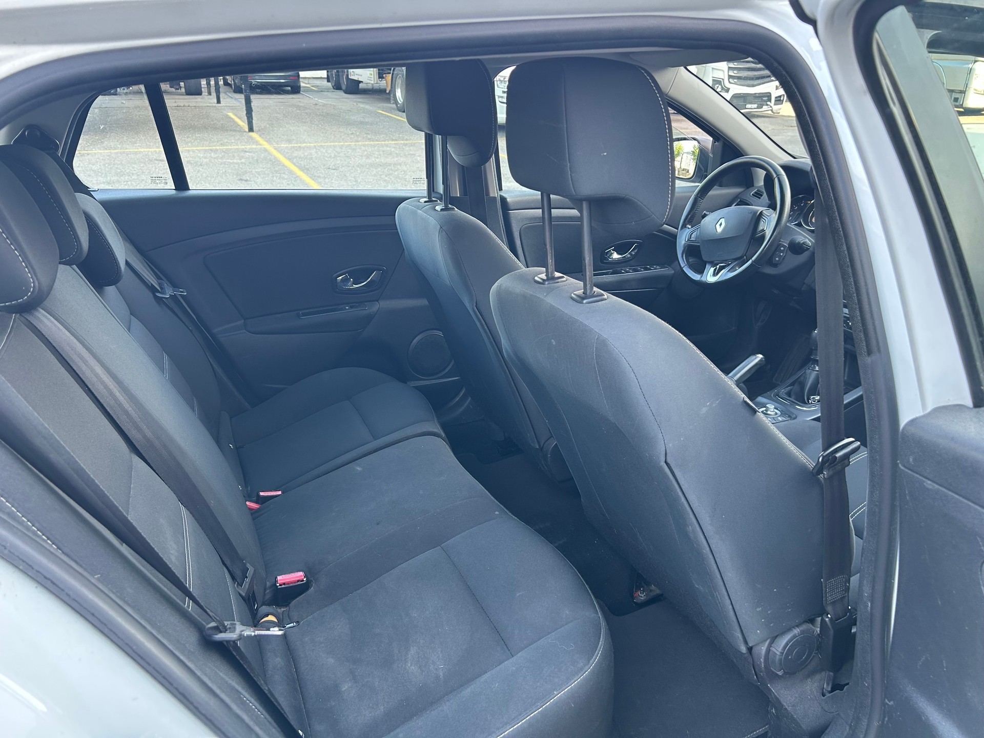RENAULT Mégane Grandtour 1.5 dCi Bose-image-6