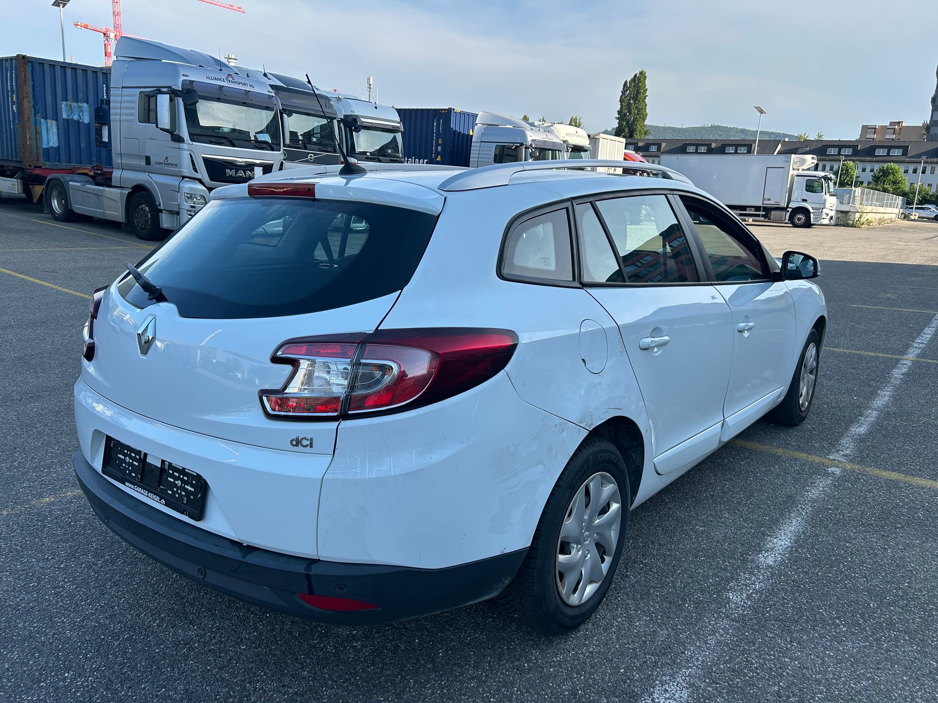RENAULT Mégane Grandtour 1.5 dCi Bose-image-4