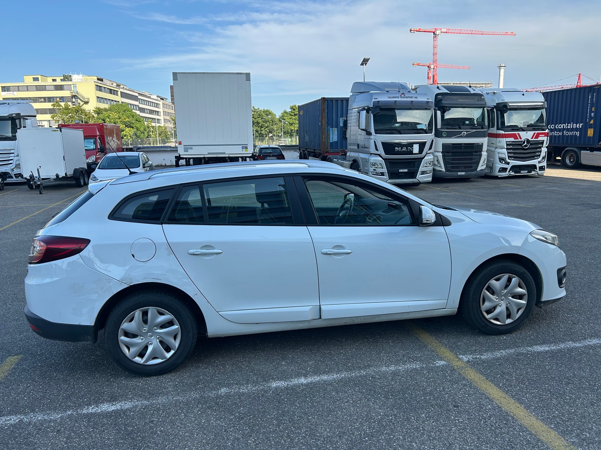 RENAULT Mégane Grandtour 1.5 dCi Bose-image-3