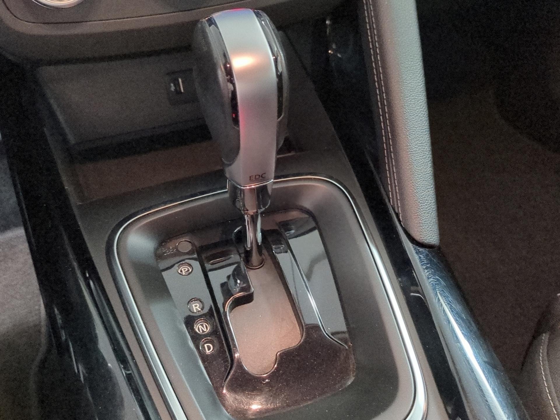 RENAULT Kadjar 1.3 16V Turbo Business EDC-image-23