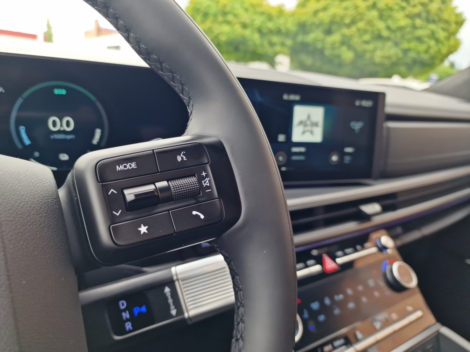 HYUNDAI Santa Fe 1.6 PHEV Calligraphy 4WD 288PS NEW MODEL 7-Sitzer-image-16
