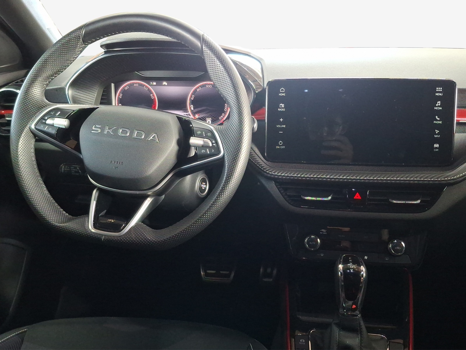 SKODA Fabia 1.5 TSI Monte Carlo DSG-image-10
