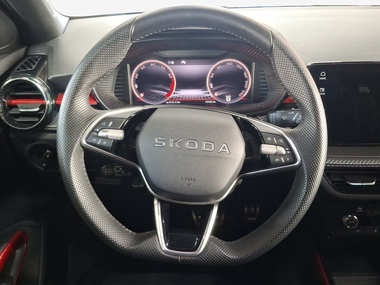 SKODA Fabia 1.5 TSI Monte Carlo DSG-image-8