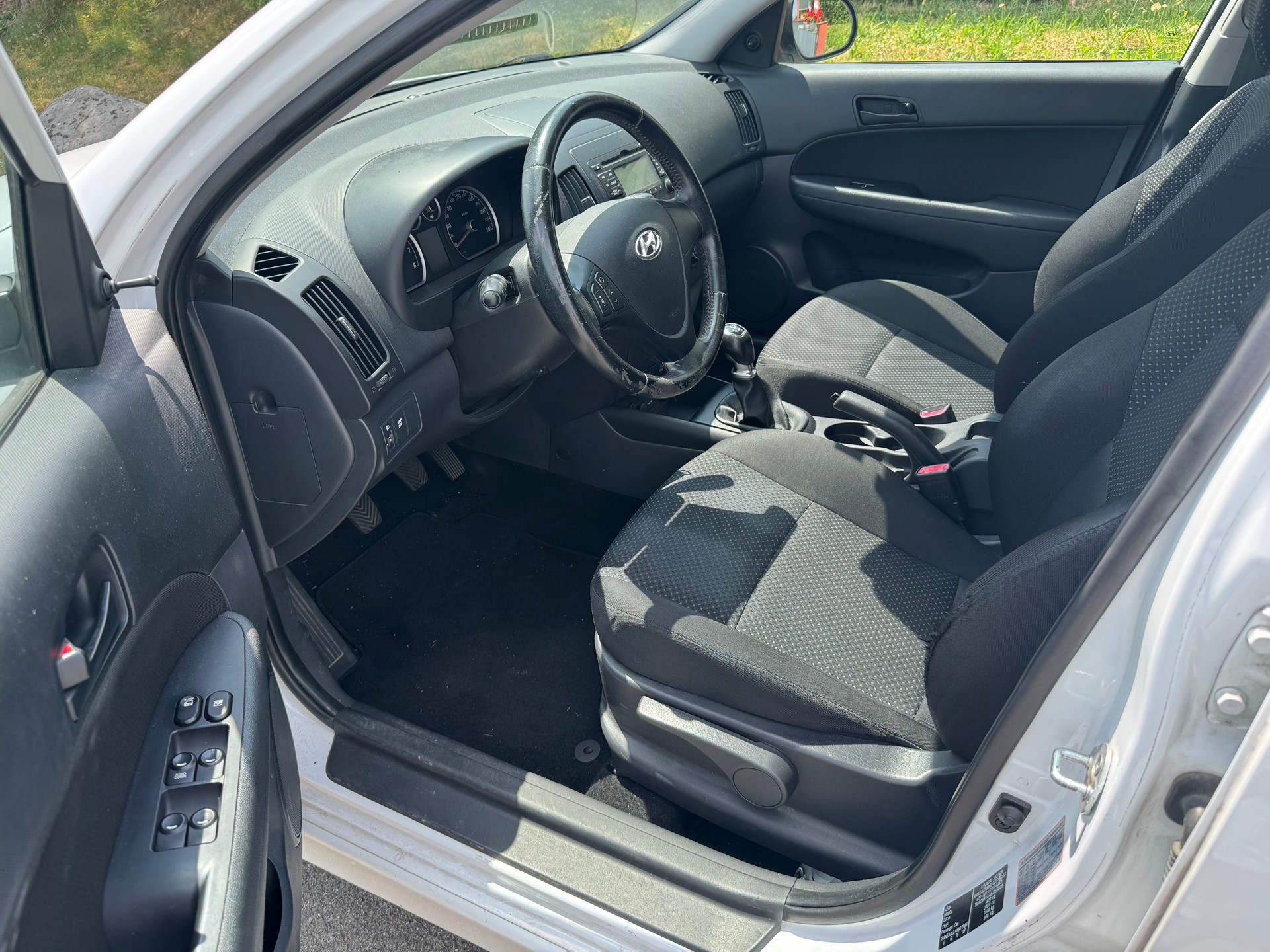 HYUNDAI i30 Wagon 1.4 Comfort-image-8