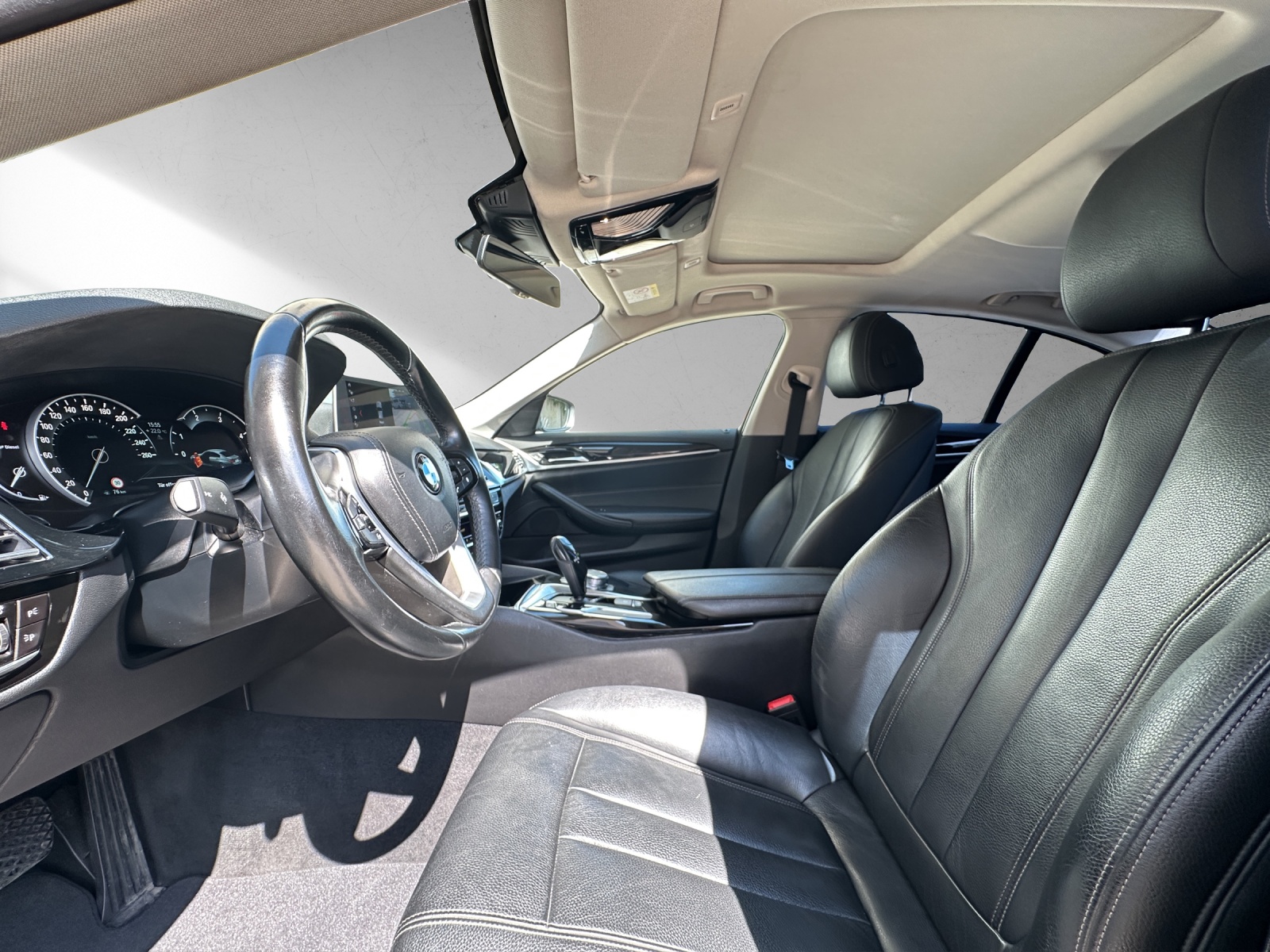 BMW 520d Steptronic-image-10