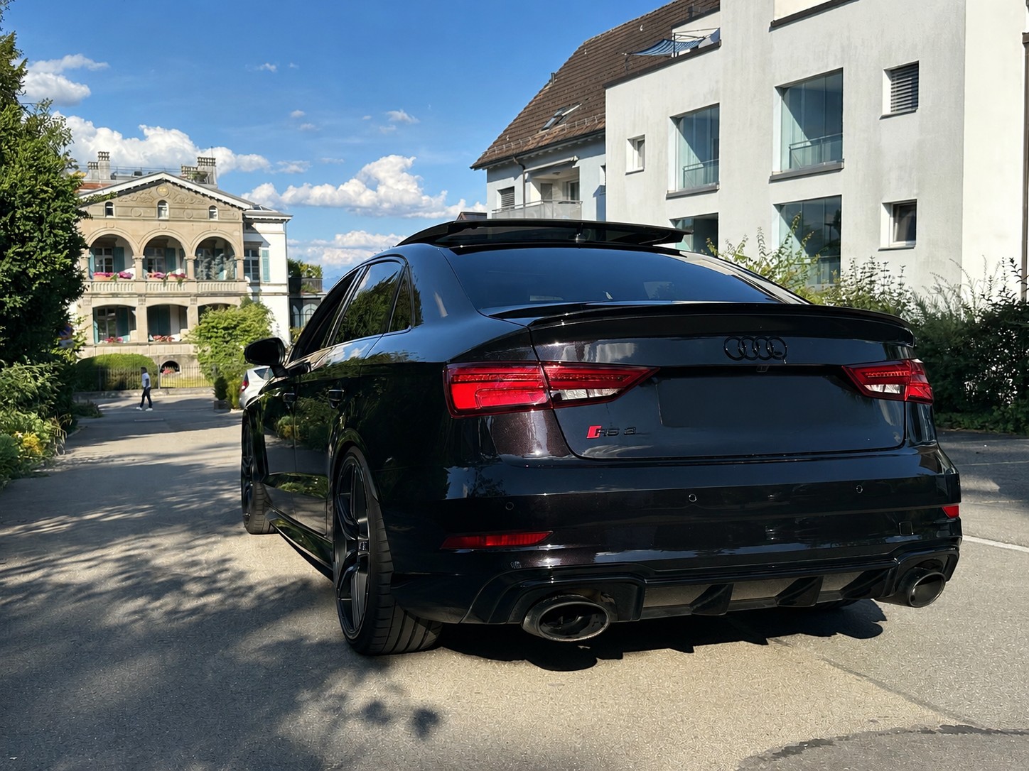 AUDI RS3 Limousine 2.5 TSI quattro S-tronic-image-1