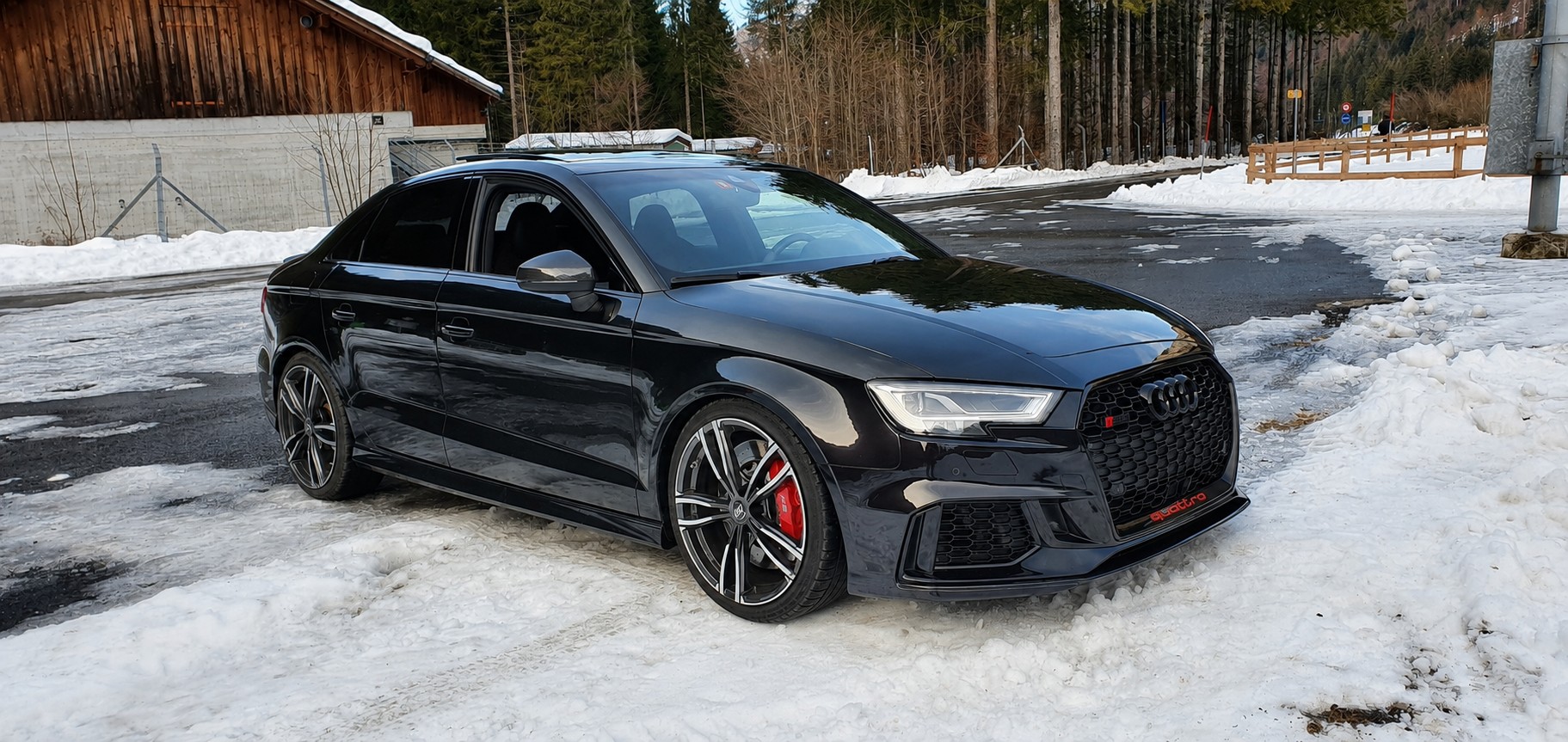 AUDI RS3 Limousine 2.5 TSI quattro S-tronic-image-8