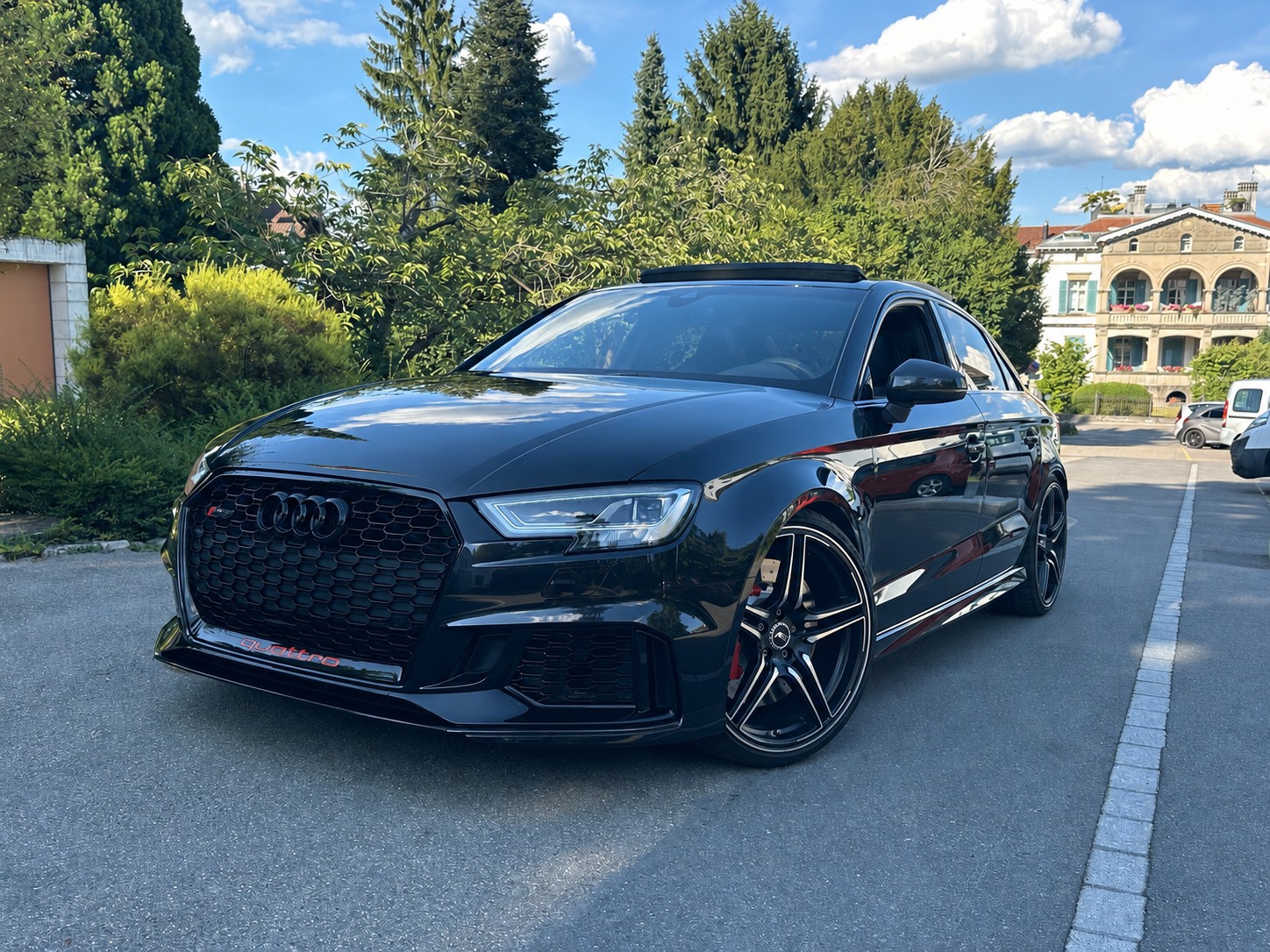 AUDI RS3 Limousine 2.5 TSI quattro S-tronic-image-0