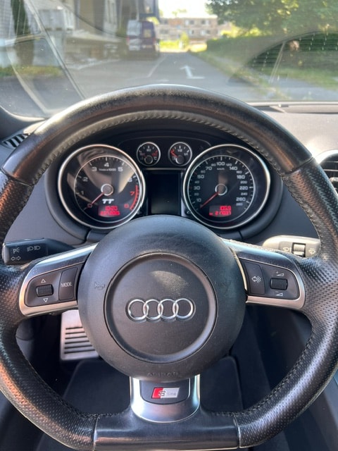 AUDI TT Coupé 2.0 TFSI-image-5