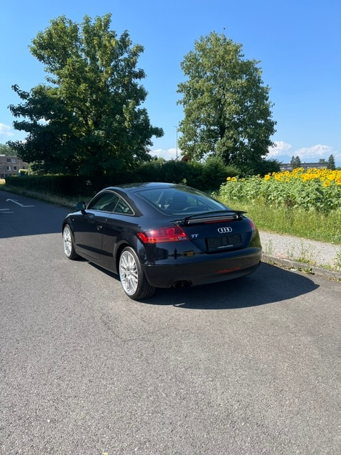 AUDI TT Coupé 2.0 TFSI-image-1