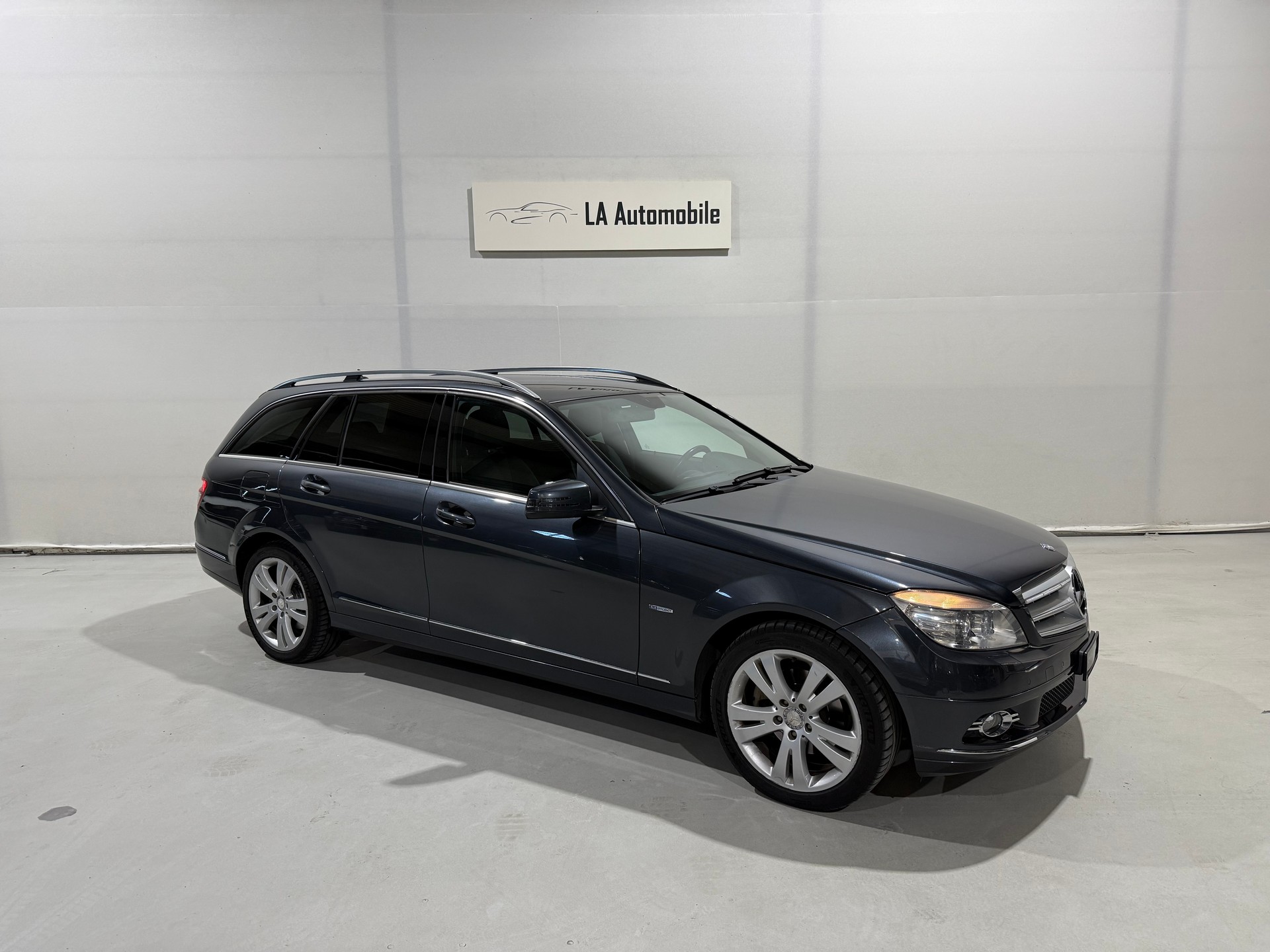 MERCEDES-BENZ C 220 CDI BlueEfficiency Avantgarde Automatic-image-5