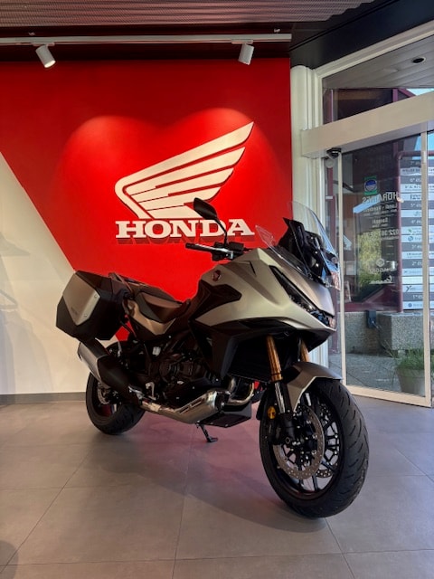 HONDA NT 1100 DCT E.S.