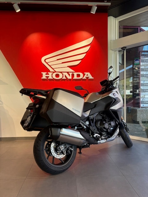 HONDA NT 1100 DCT E.S.-image-2