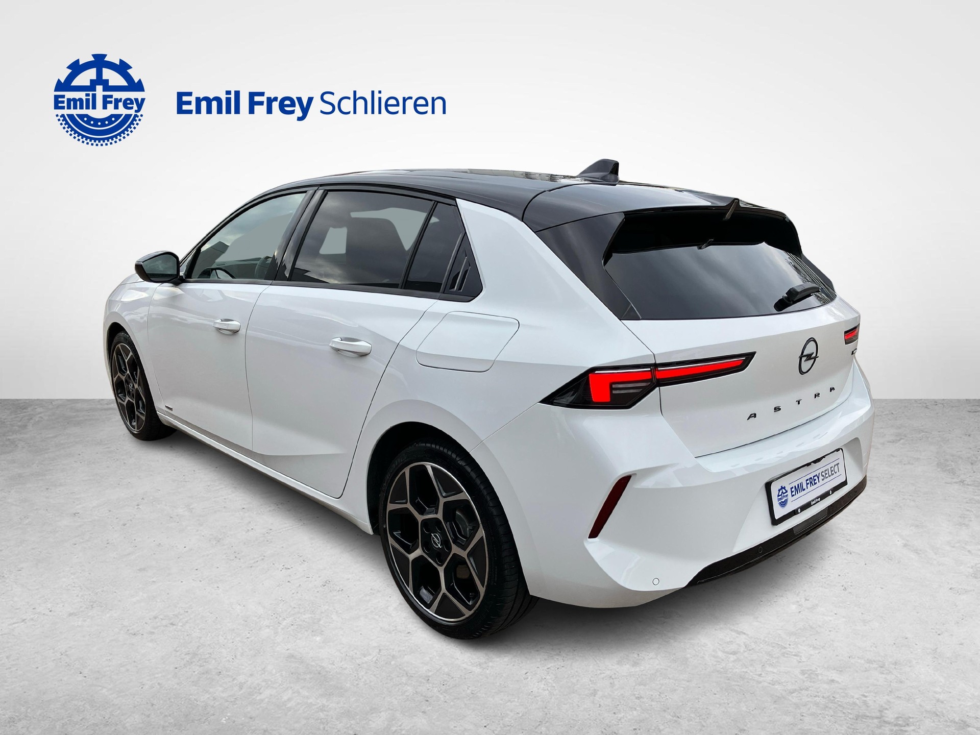 OPEL Astra 1.6 T PHEV 180 Swiss Premium-image-2