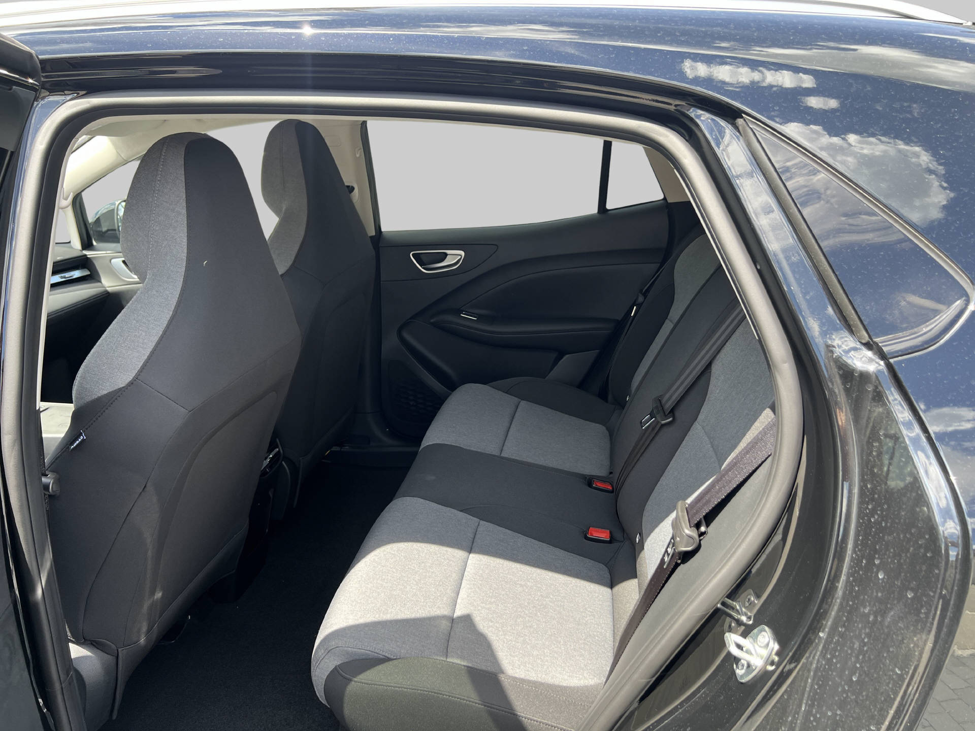 MG 4 Urban 54kWh Premium-image-8