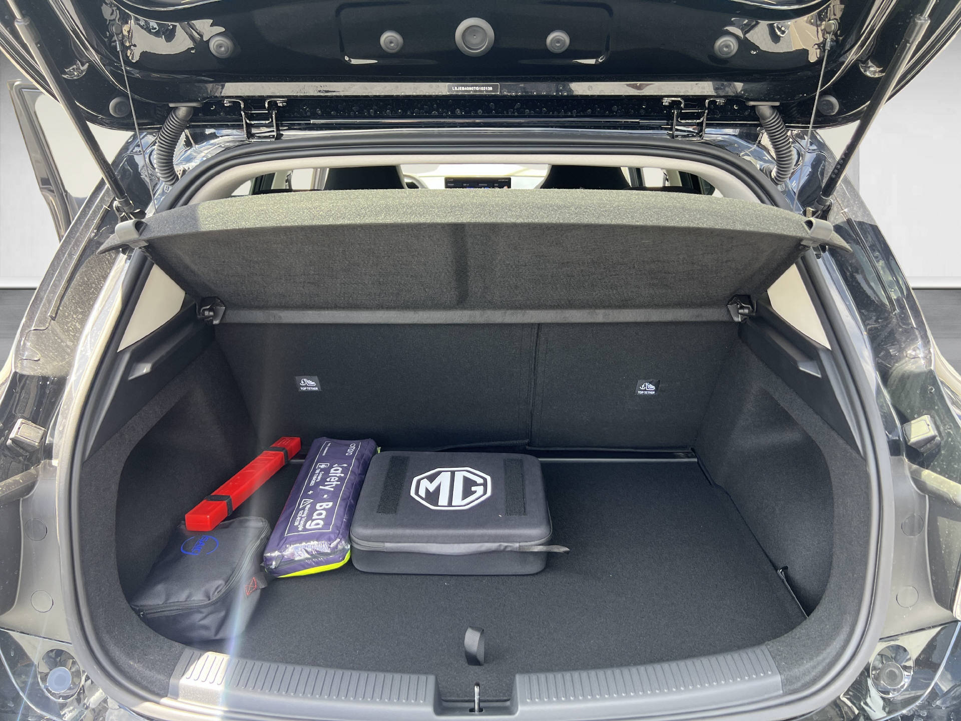 MG 4 Urban 54kWh Premium-image-9