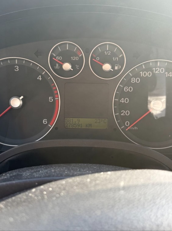 FORD 1.6 16V TDCi Ambiente-image-5