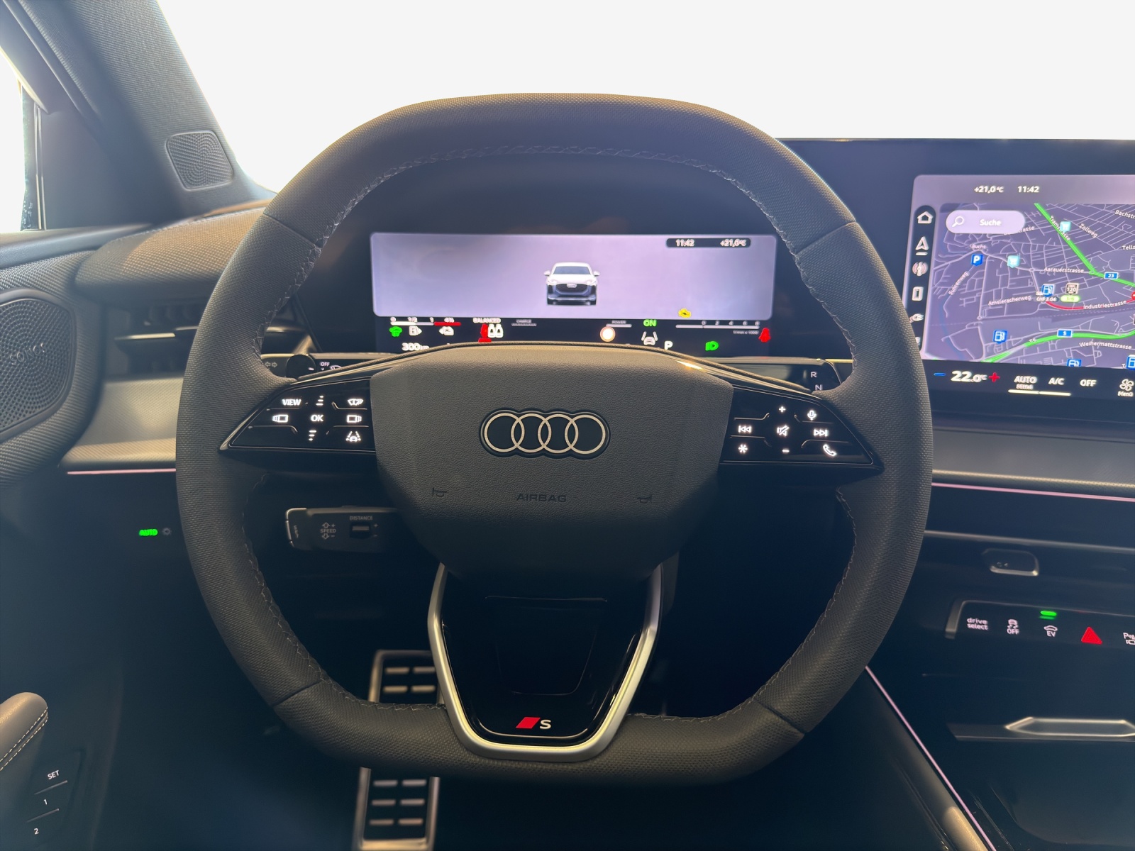 AUDI Q3 Sportback e-hybrid 200 kW S tronig-image-9