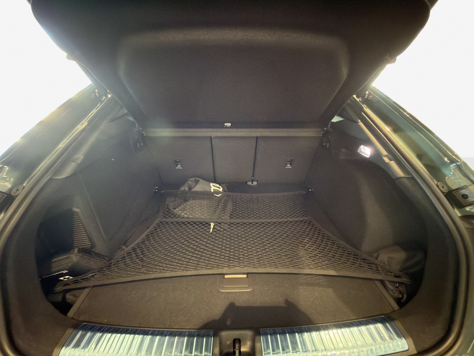 AUDI Q3 Sportback e-hybrid 200 kW S tronig-image-12