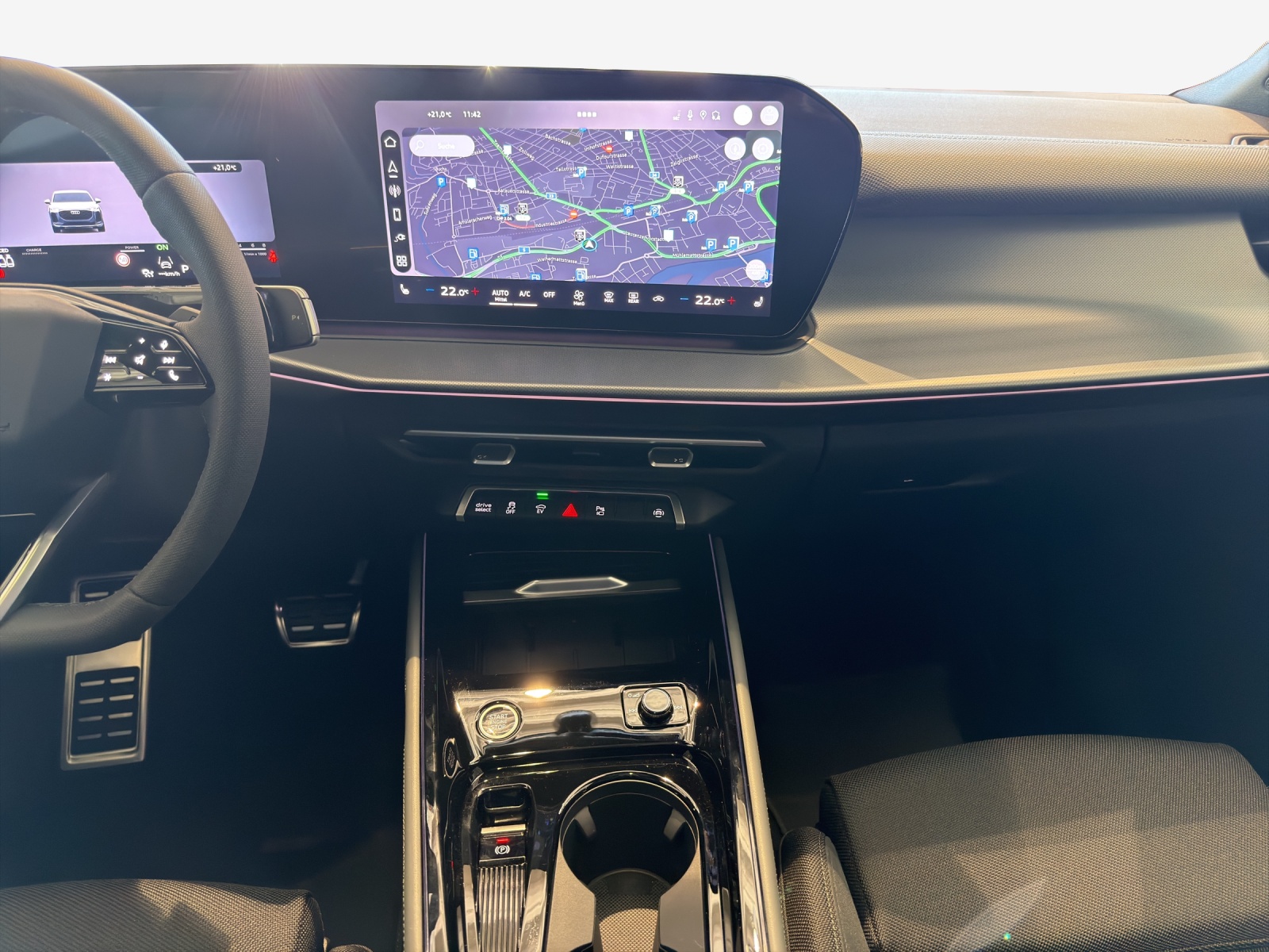 AUDI Q3 Sportback e-hybrid 200 kW S tronig-image-10