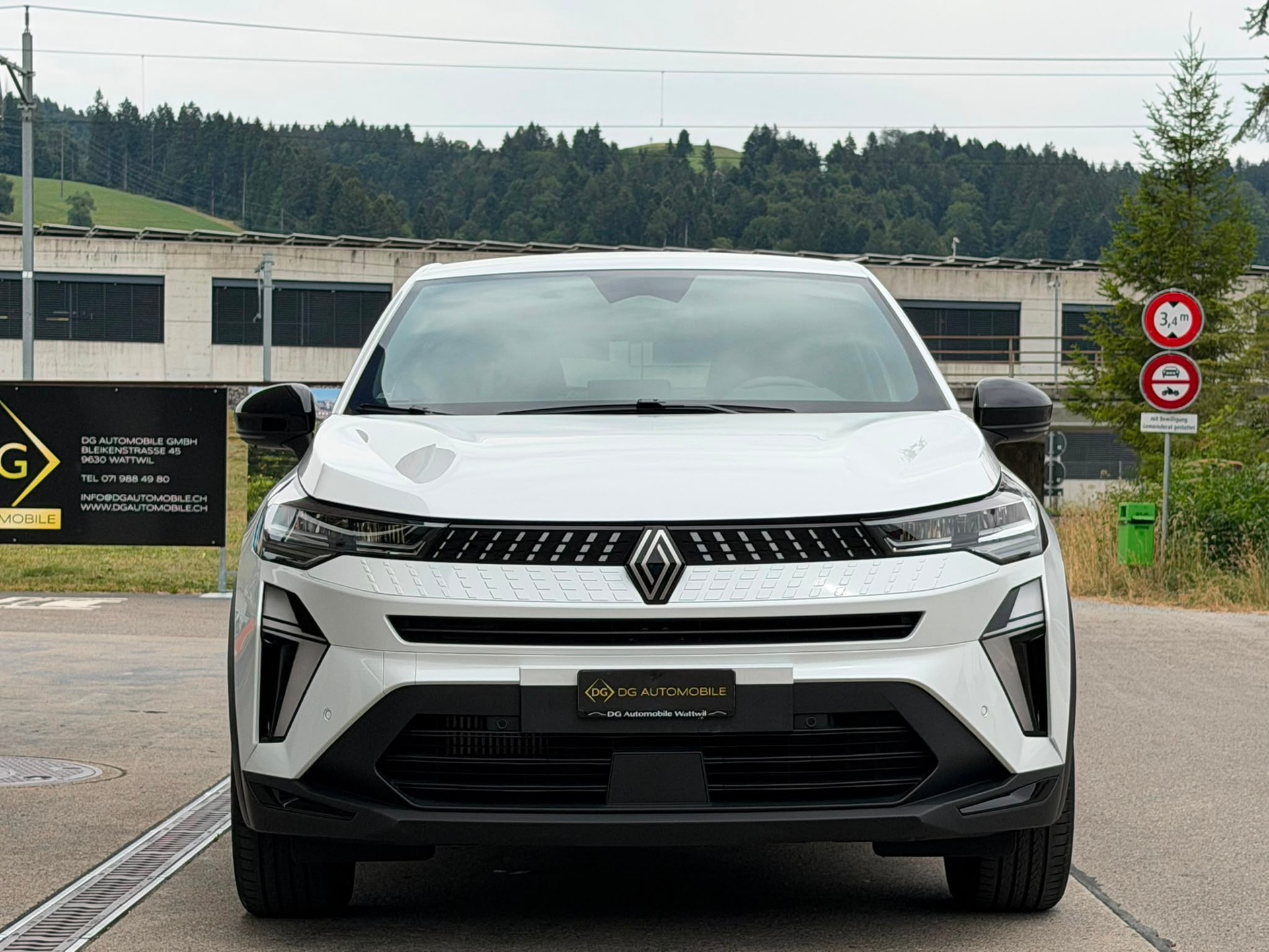 RENAULT Captur 1.3 TCe Techno EDC *Neustes Modell**Neuwertiger Zustand**Top Ausstattung**Renault Werksgarantie*-image-1